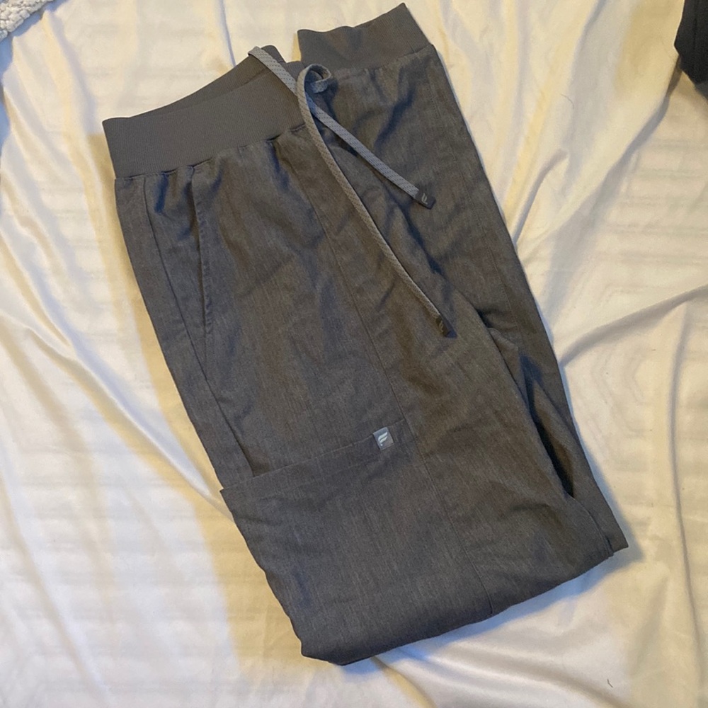 Fabletics jogger scrub pant